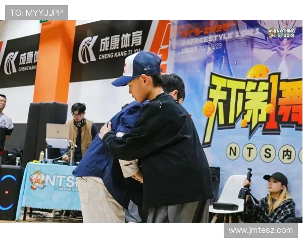 街舞热潮下的杭州街舞队个人能力深度解析与发展探讨 街舞热潮下的杭州街舞队个人能力深度解析与发展探讨